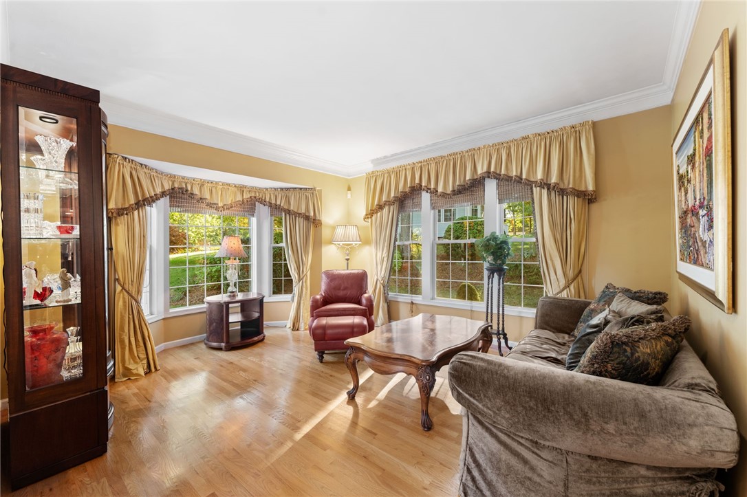 44 Castle Rocks Road Warwick, RI 02886 - Photo 10 of 49 Gallery Image 10