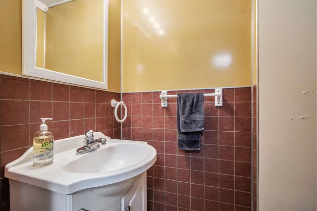 $247,500 | 104 Mechanic Street, Sturgis, MI 49091