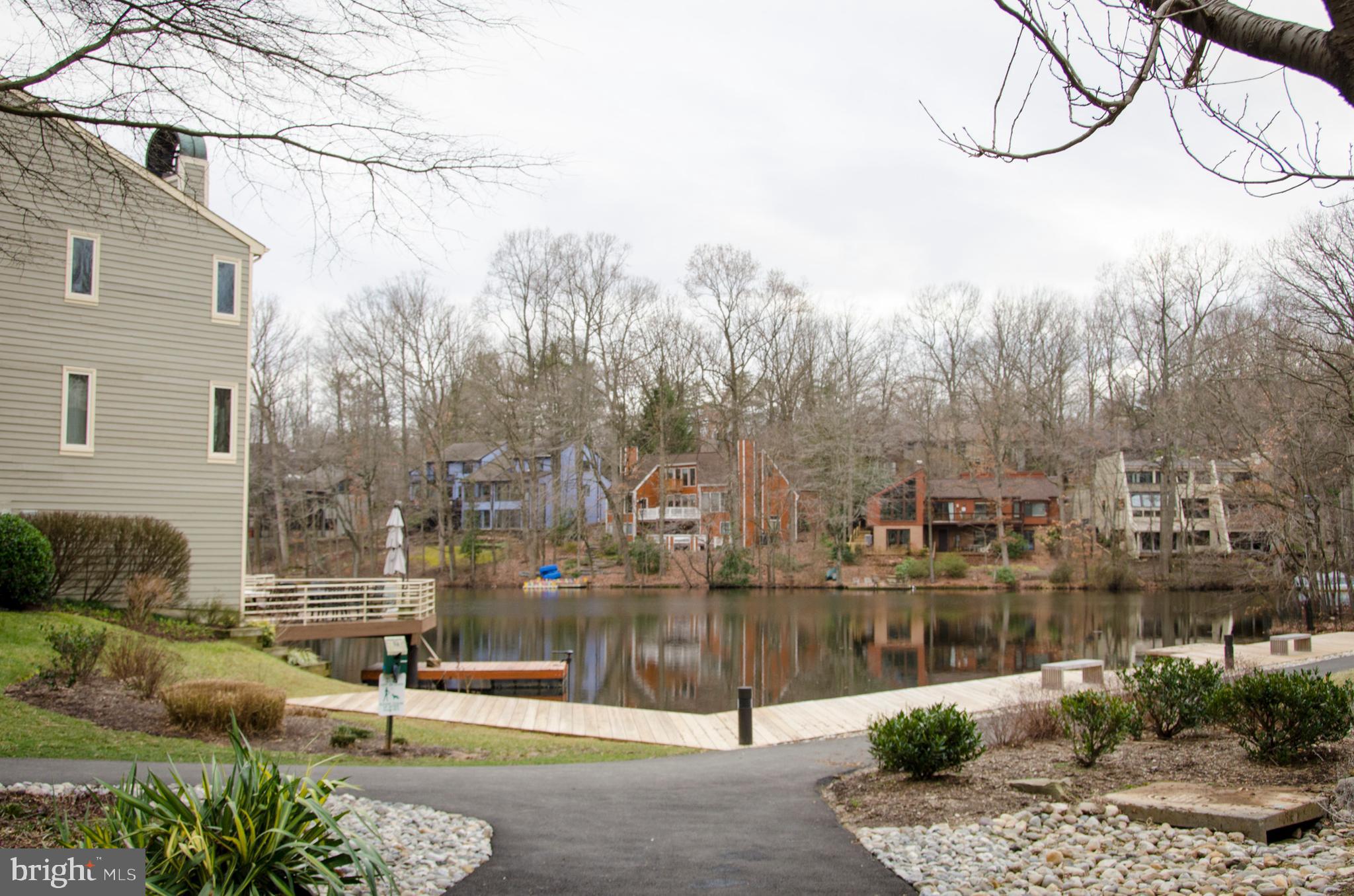 11112 Lakespray Way Reston, VA 20191 - Photo 36 of 42 Gallery Image 36