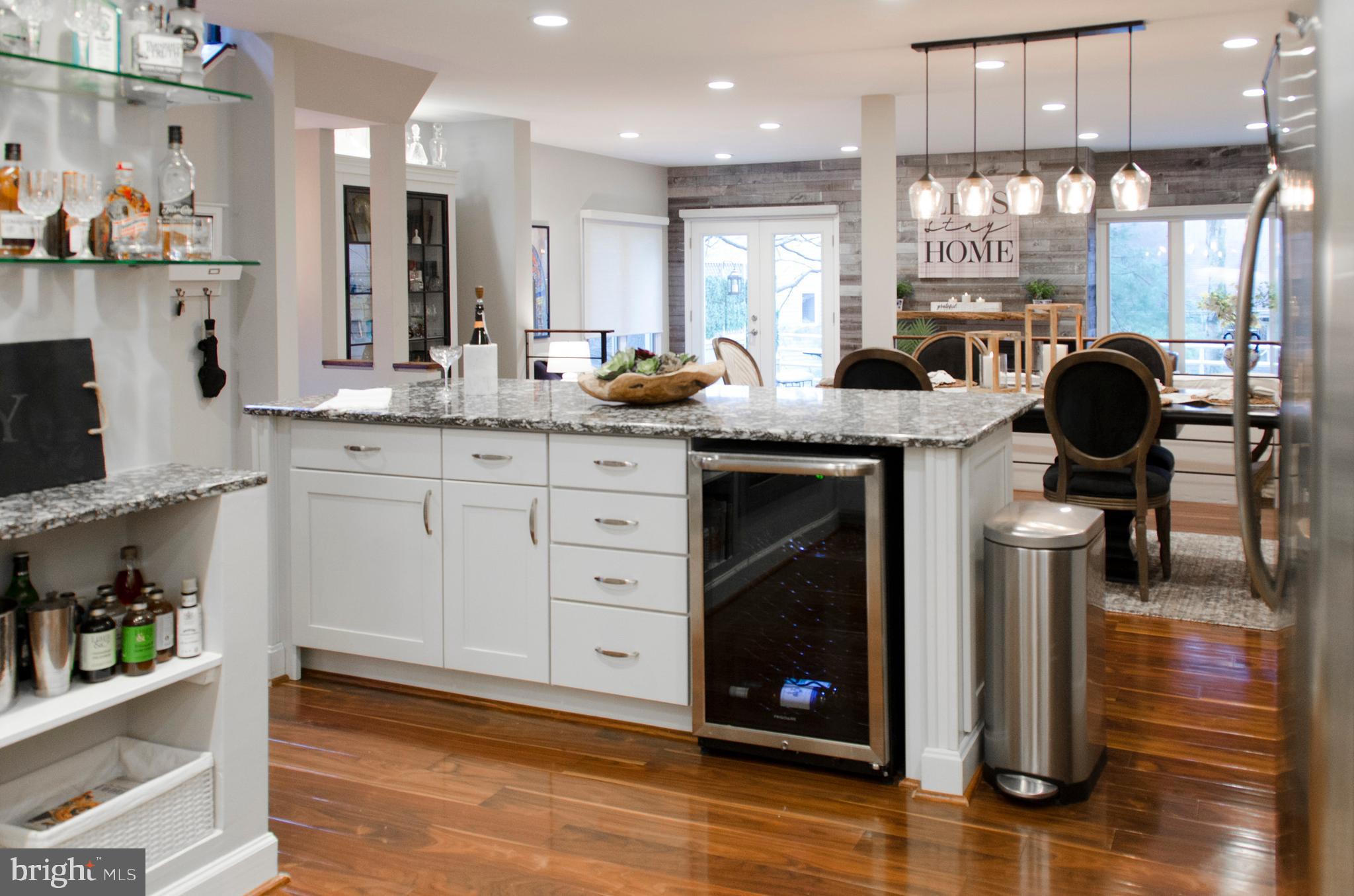 11112 Lakespray Way Reston, VA 20191 - Photo 5 of 42 Gallery Image 5