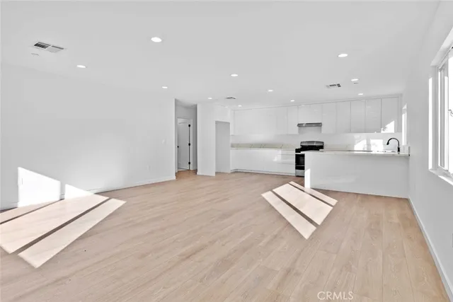 $1,850,000 | 6842 Cedros Avenue, Van Nuys, CA 91405