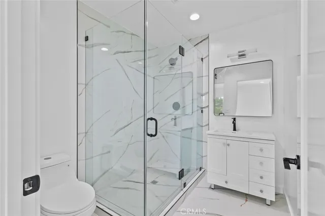 $1,850,000 | 6842 Cedros Avenue, Van Nuys, CA 91405