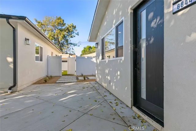 $1,850,000 | 6842 Cedros Avenue, Van Nuys, CA 91405