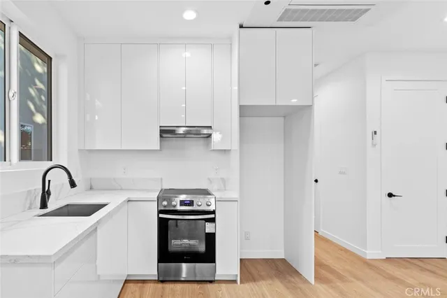 $1,850,000 | 6842 Cedros Avenue, Van Nuys, CA 91405