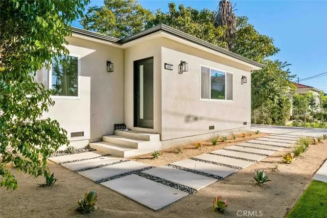$1,850,000 | 6842 Cedros Avenue, Van Nuys, CA 91405