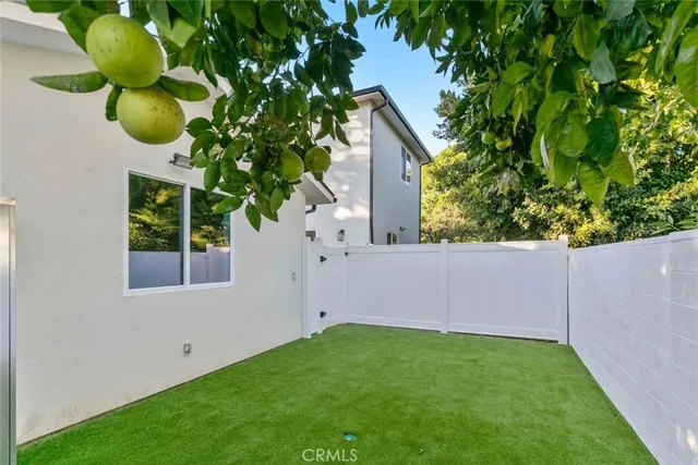 $1,850,000 | 6842 Cedros Avenue, Van Nuys, CA 91405