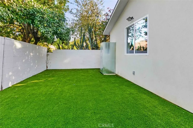 $1,850,000 | 6842 Cedros Avenue, Van Nuys, CA 91405