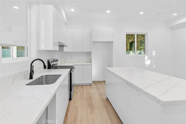 $1,850,000 | 6842 Cedros Avenue, Van Nuys, CA 91405