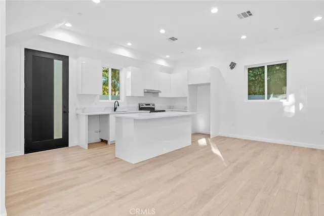 $1,850,000 | 6842 Cedros Avenue, Van Nuys, CA 91405