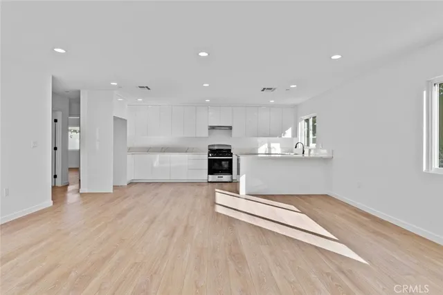 $1,850,000 | 6842 Cedros Avenue, Van Nuys, CA 91405