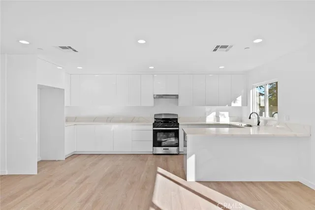 $1,850,000 | 6842 Cedros Avenue, Van Nuys, CA 91405