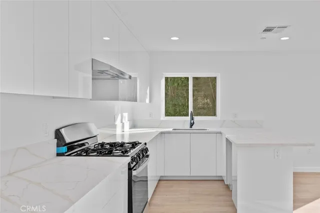 $1,850,000 | 6842 Cedros Avenue, Van Nuys, CA 91405