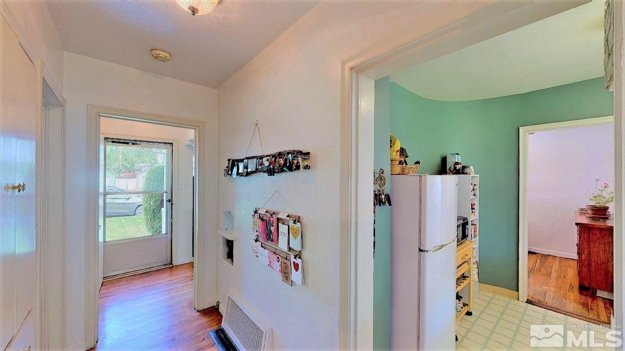 30 Kohlepp Avenue Reno, NV 89509 - Photo 17 of 29 workspace with wooden floor closet and a window