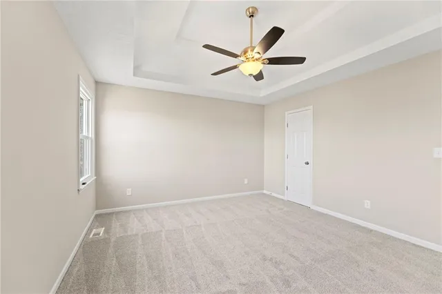 $369,900 | 8615 North Wayland Avenue, Kansas City, MO 64153