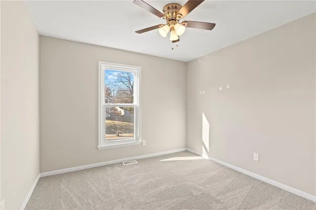 $369,900 | 8615 North Wayland Avenue, Kansas City, MO 64153