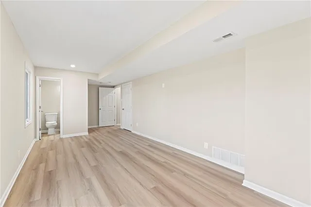 $369,900 | 8615 North Wayland Avenue, Kansas City, MO 64153