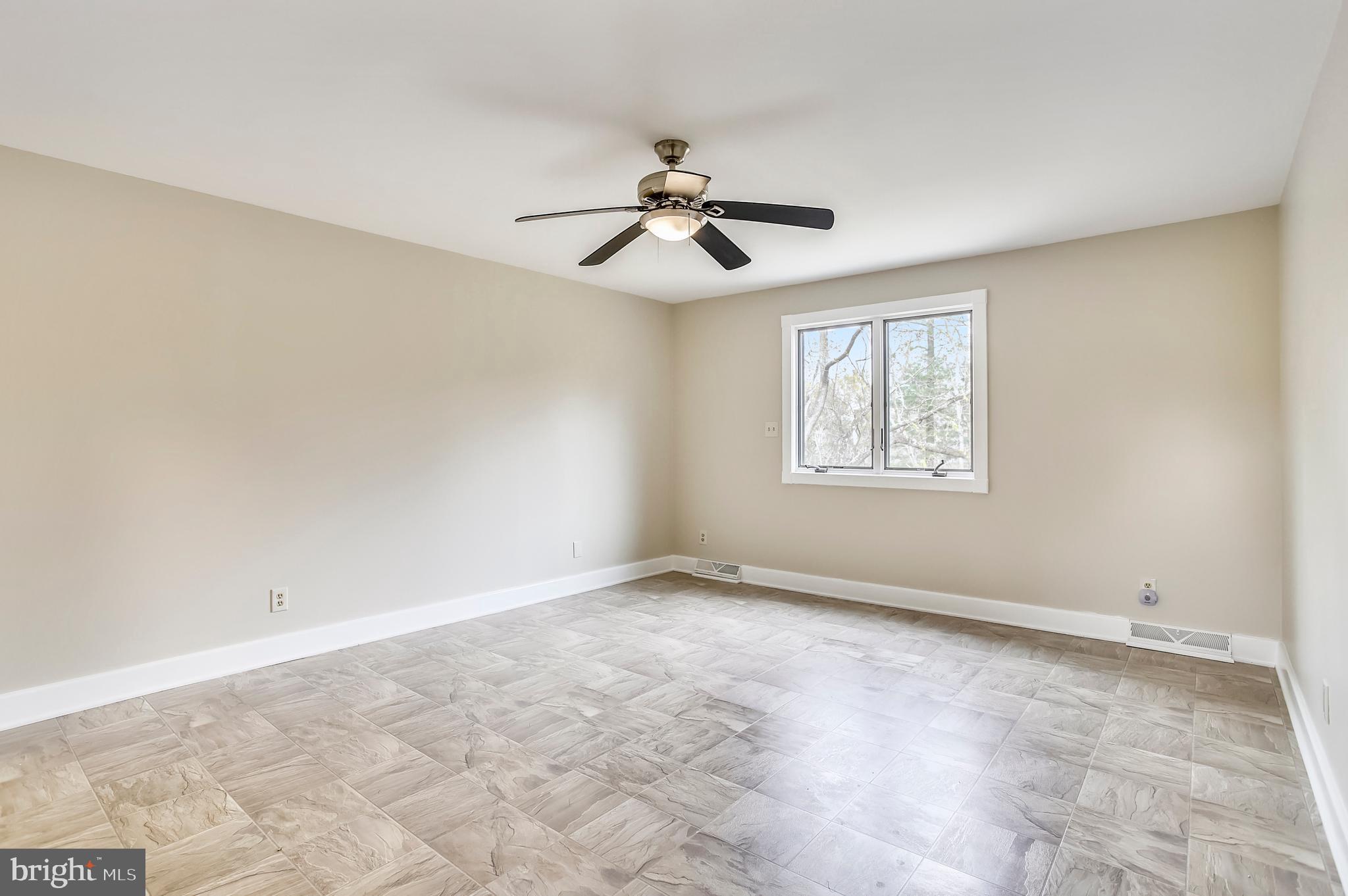 18237 Foreston Road Parkton, MD 21120 - Photo 12 of 29 Master Bedroom