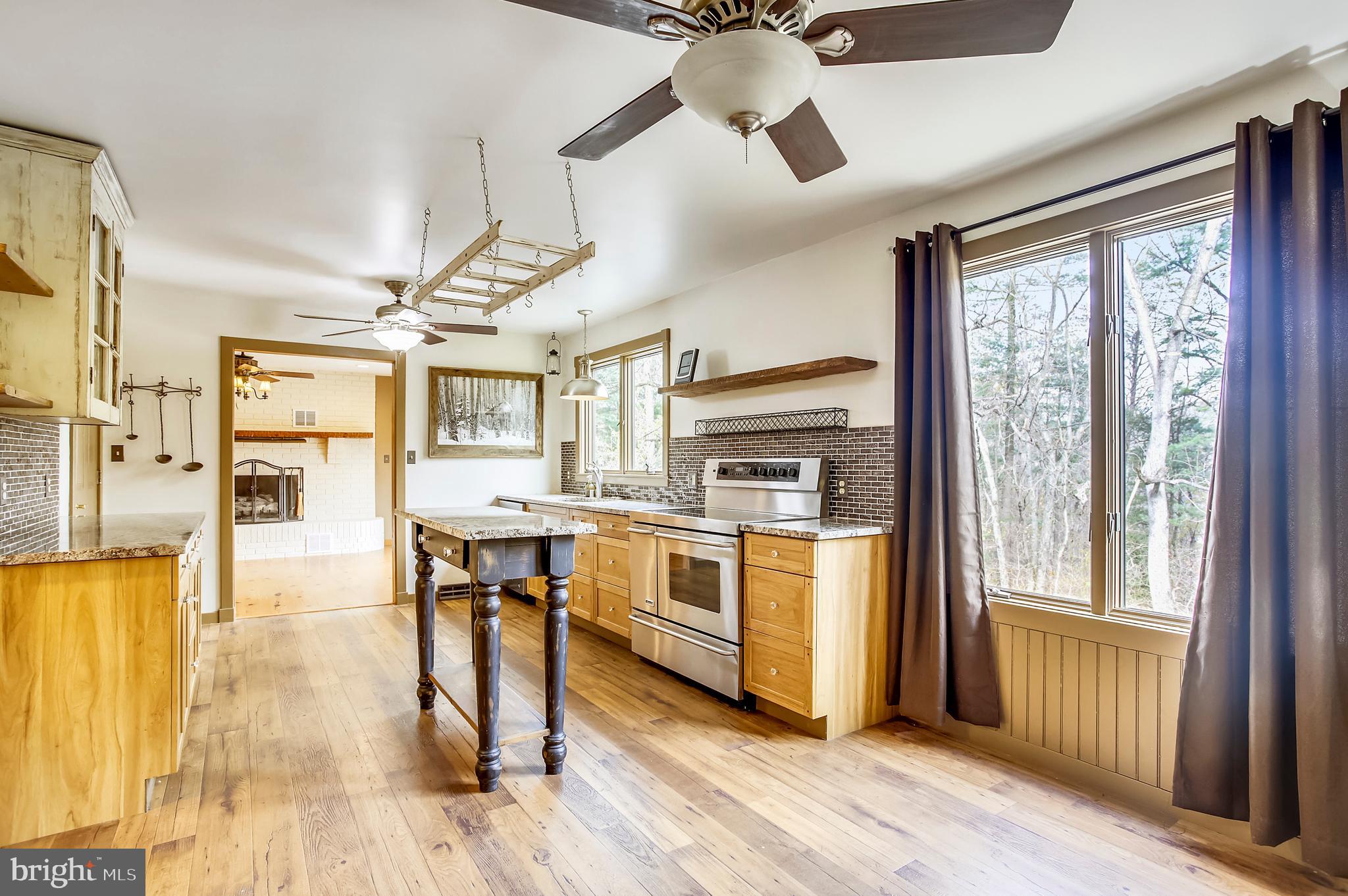 18237 Foreston Road Parkton, MD 21120 - Photo 8 of 29 Main Kitchen
