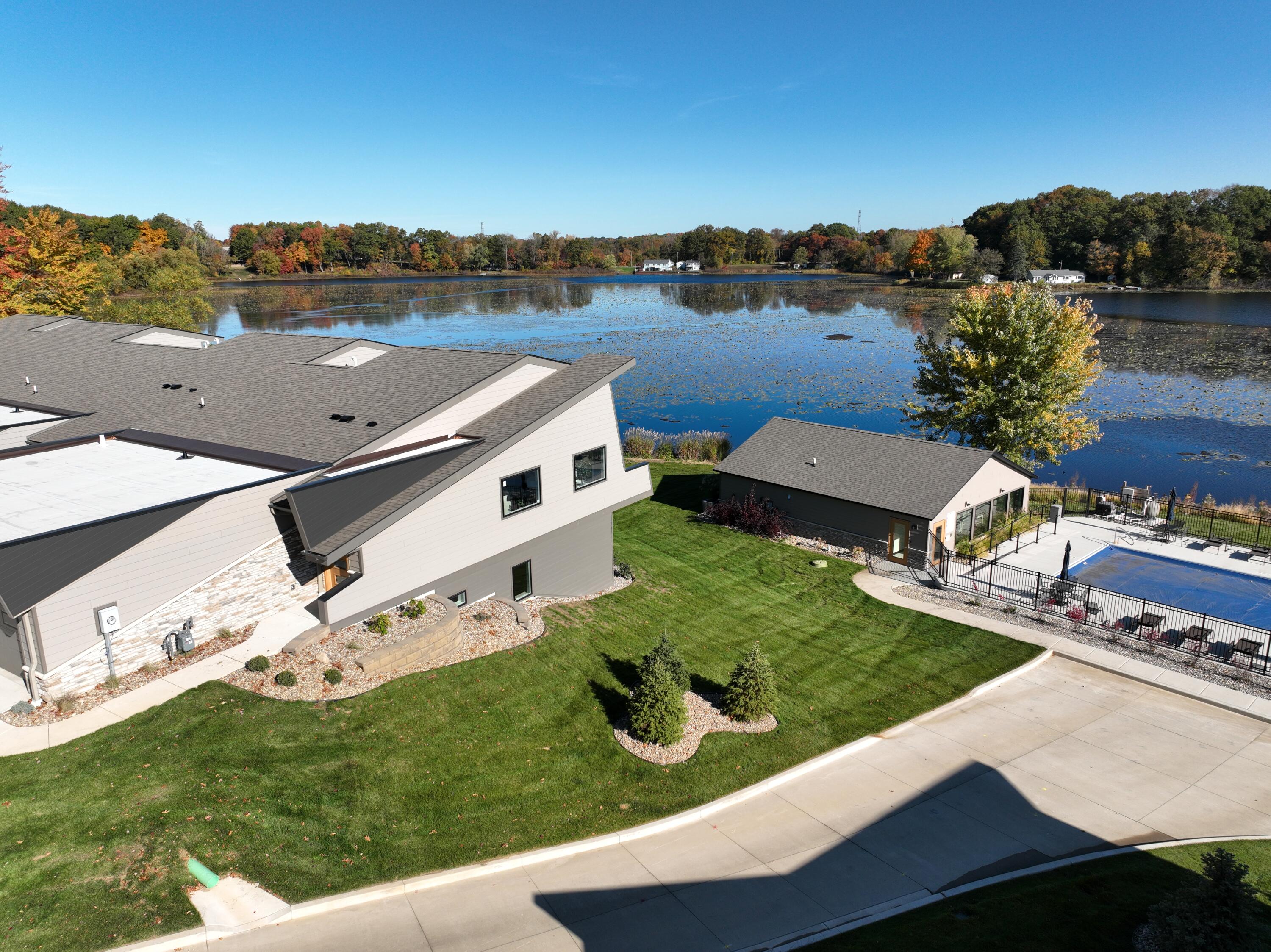 169 McClung Road, Unit 202 La Porte, IN 46350 - Photo 4 of 29 3000x2247