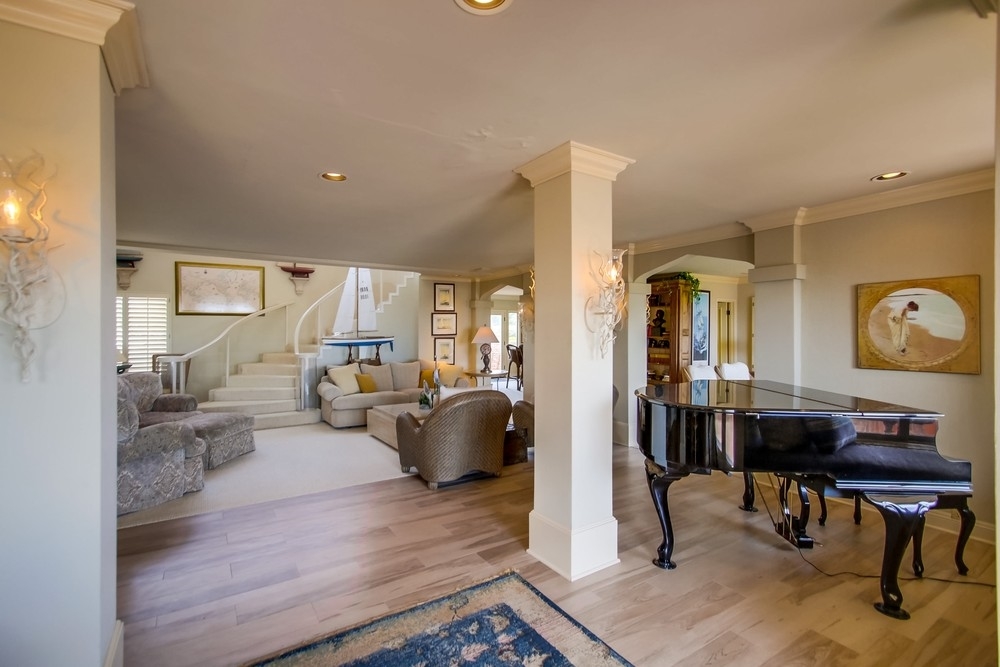 545 Ocean Boulevard Coronado, CA 92118 - Photo 9 of 25