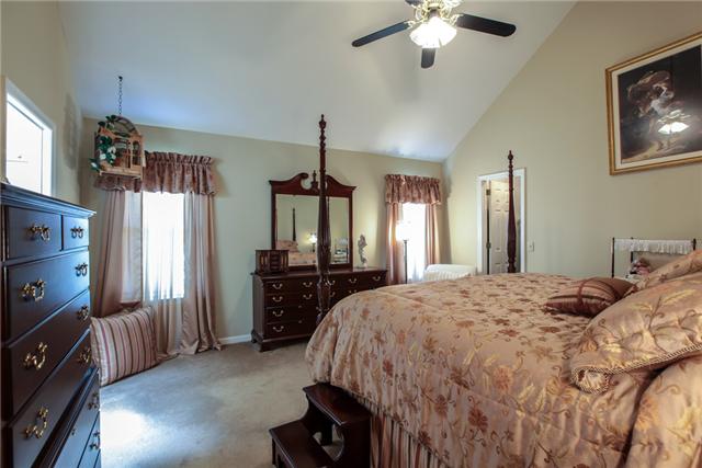 5533 Seesaw Road Nashville, TN 37211 - Photo 10 of 19 Gorgeous Master Bedroom with HIGH vaulted ceilings and huge walk-in closet!