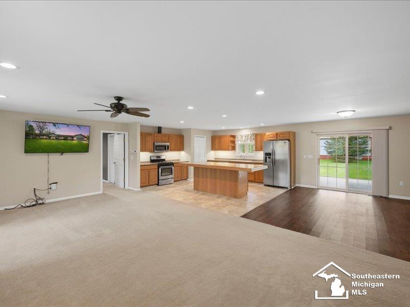 19210 Haggerty Road Belleville, MI 48111 - Photo 7 of 41 50206029-0674d9e1-f817-40a9-a994-83a3e9328cc7.JPG
