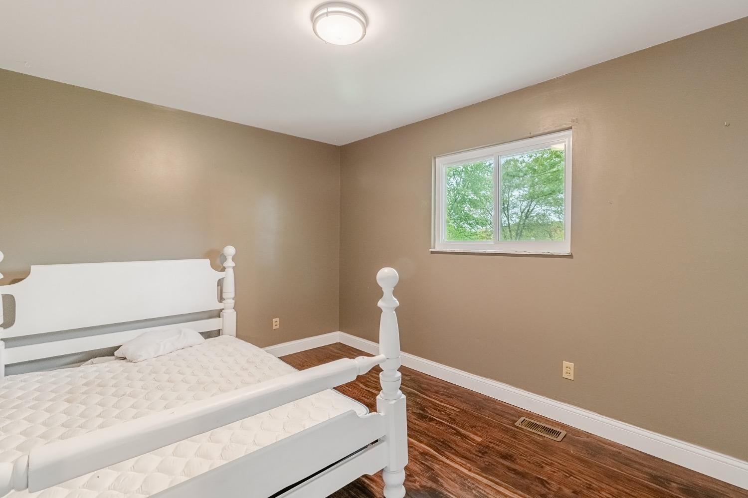 11067 Hogan Road Brookville, IN 47012 - Photo 14 of 39 Gallery Image 14