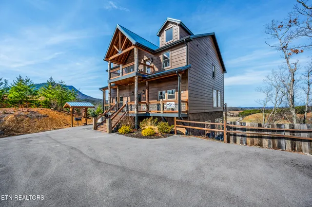 $1,899,000 | 1490 Sleepy Valley Lane, Sevierville, TN 37876