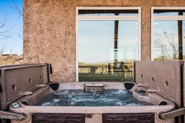 $1,899,000 | 1490 Sleepy Valley Lane, Sevierville, TN 37876