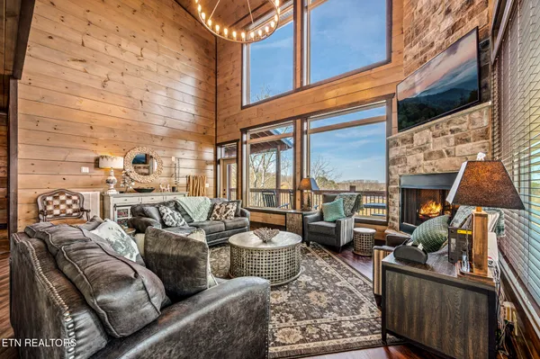 $1,849,900 | 1490 Sleepy Valley Lane, Sevierville, TN 37876