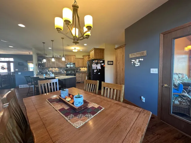 $565,000 | 240 North Pond Drive, Jackson, MN 56143