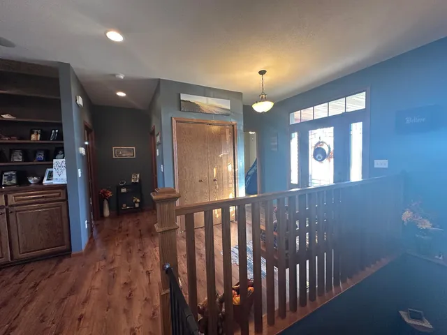 $565,000 | 240 North Pond Drive, Jackson, MN 56143