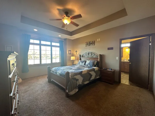 $565,000 | 240 North Pond Drive, Jackson, MN 56143