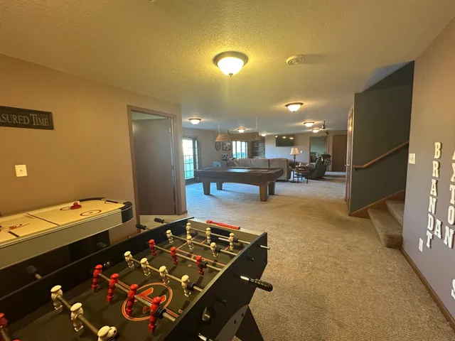 $565,000 | 240 North Pond Drive, Jackson, MN 56143