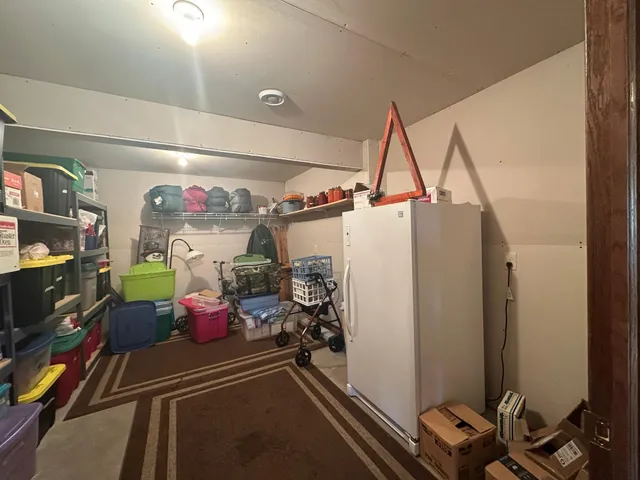 $565,000 | 240 North Pond Drive, Jackson, MN 56143