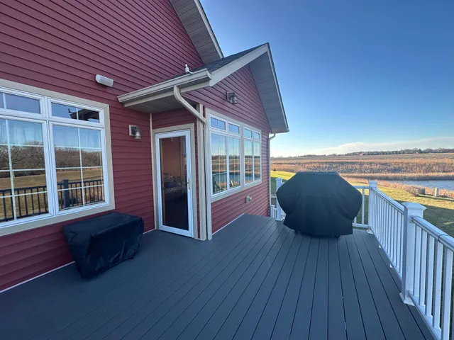 $565,000 | 240 North Pond Drive, Jackson, MN 56143