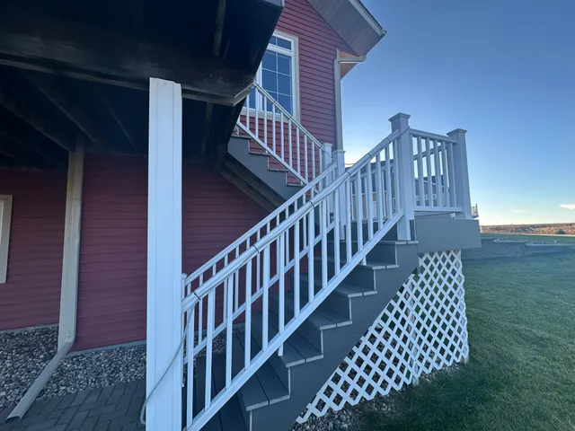 $565,000 | 240 North Pond Drive, Jackson, MN 56143