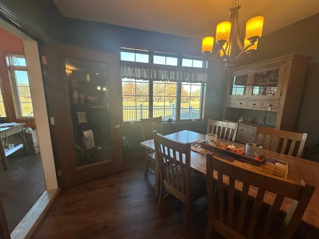 $565,000 | 240 North Pond Drive, Jackson, MN 56143