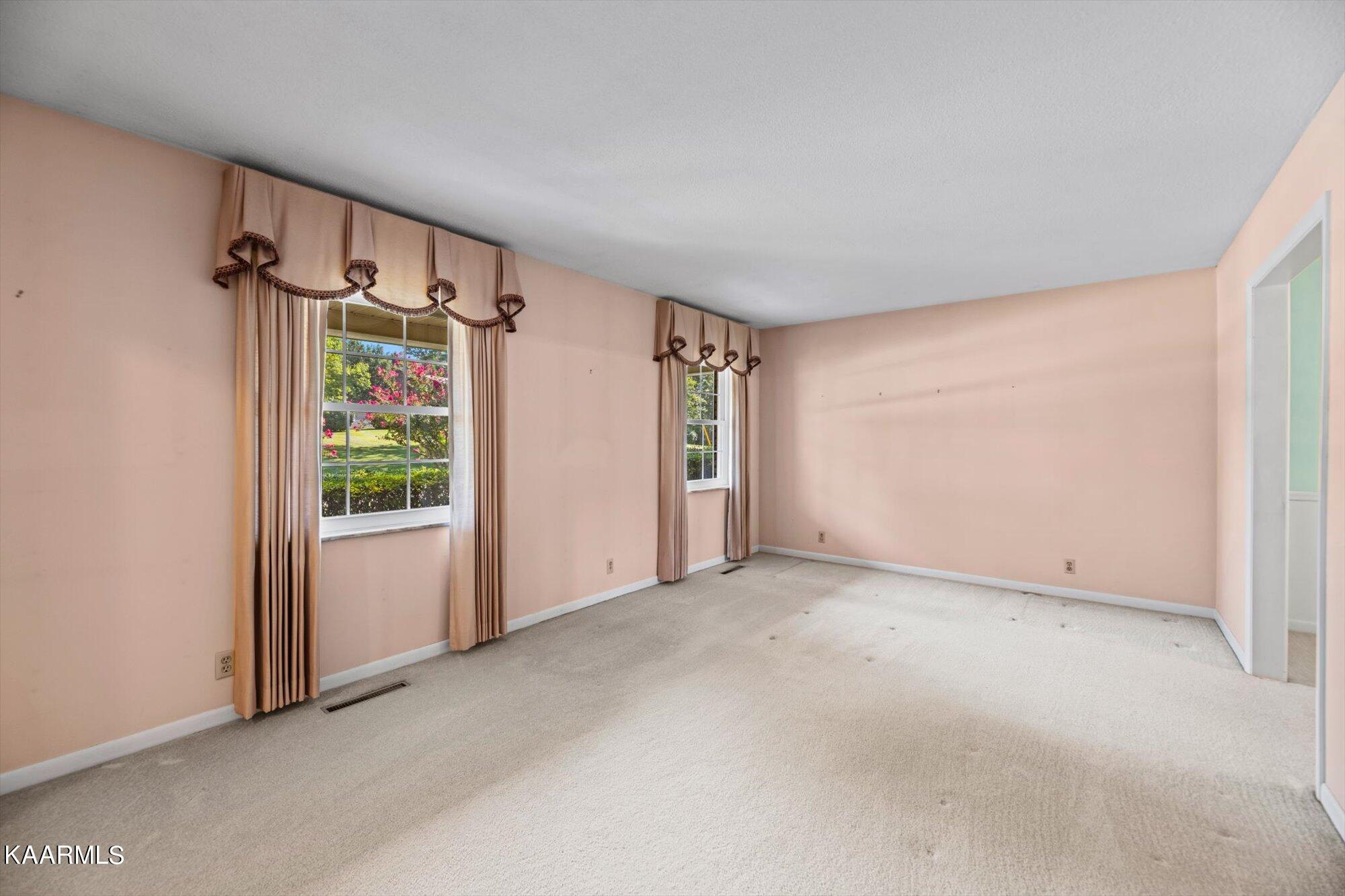 317 Highfield Road Knoxville, TN 37923 - Photo 7 of 30 7