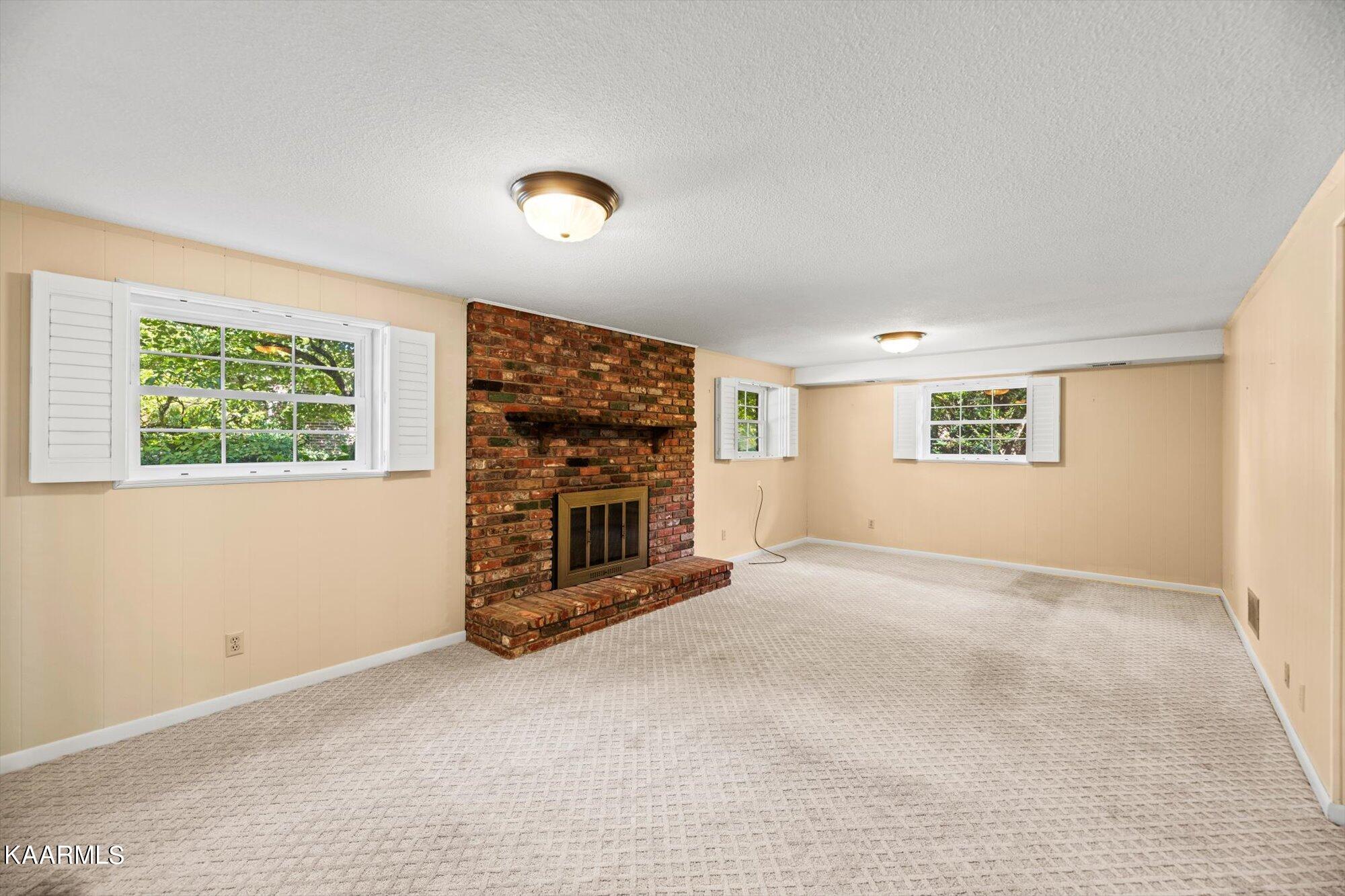 317 Highfield Road Knoxville, TN 37923 - Photo 9 of 30 9