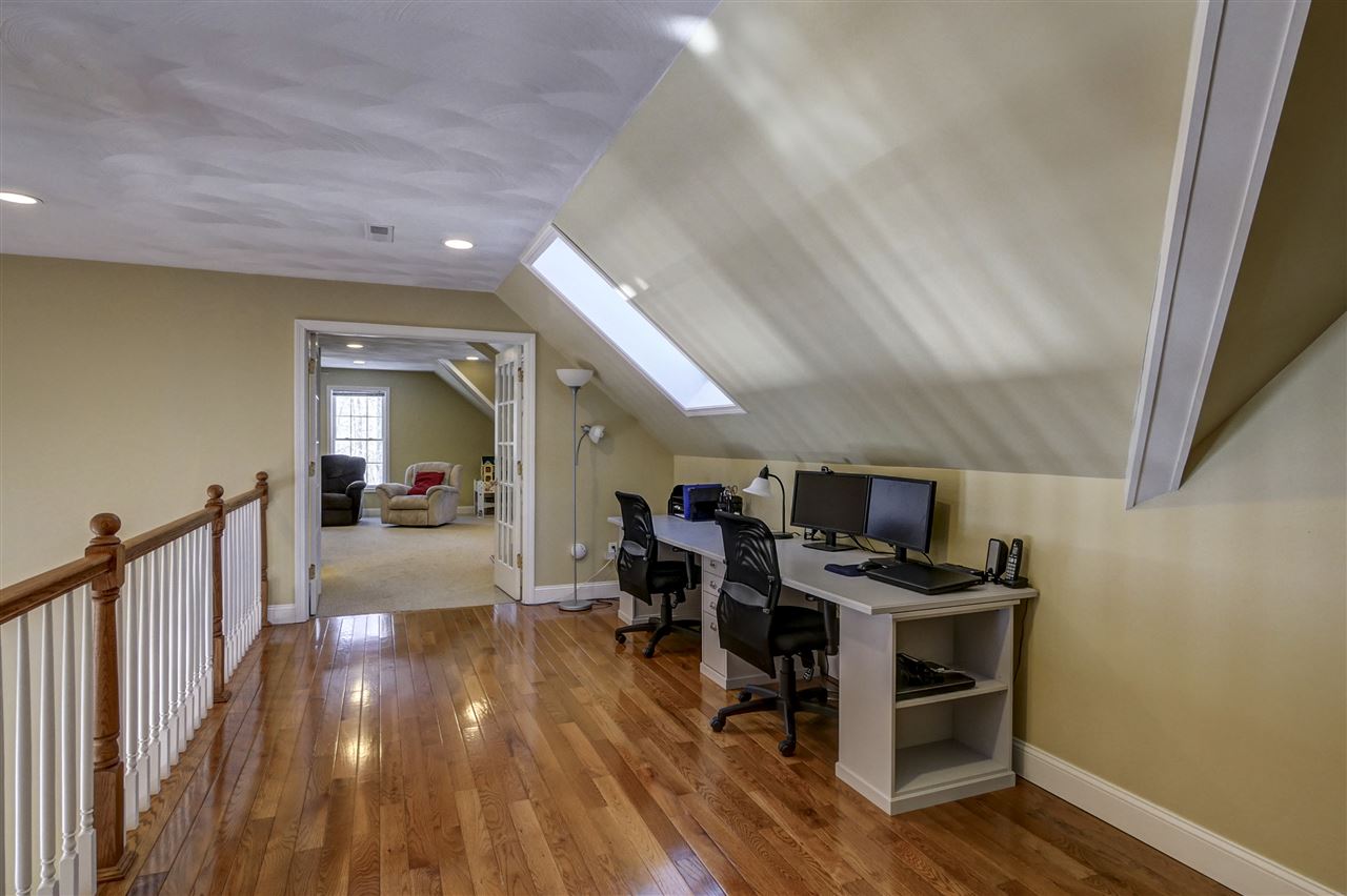 11 Flintlock Road Salem, NH 03079 - Photo 28 of 40