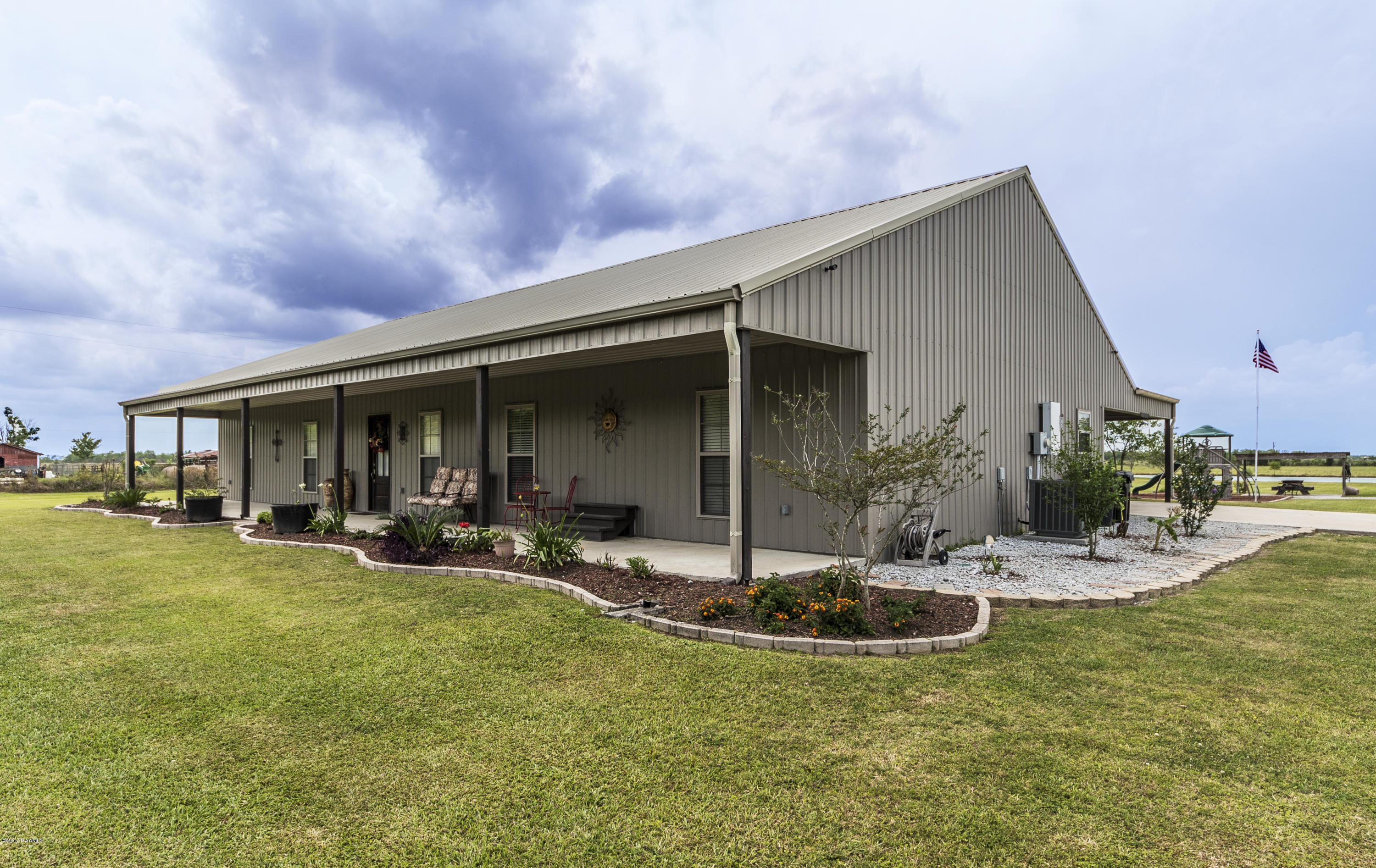 21726 Premier Road Kaplan, LA 70548 - Photo 1 of 39 Front 6