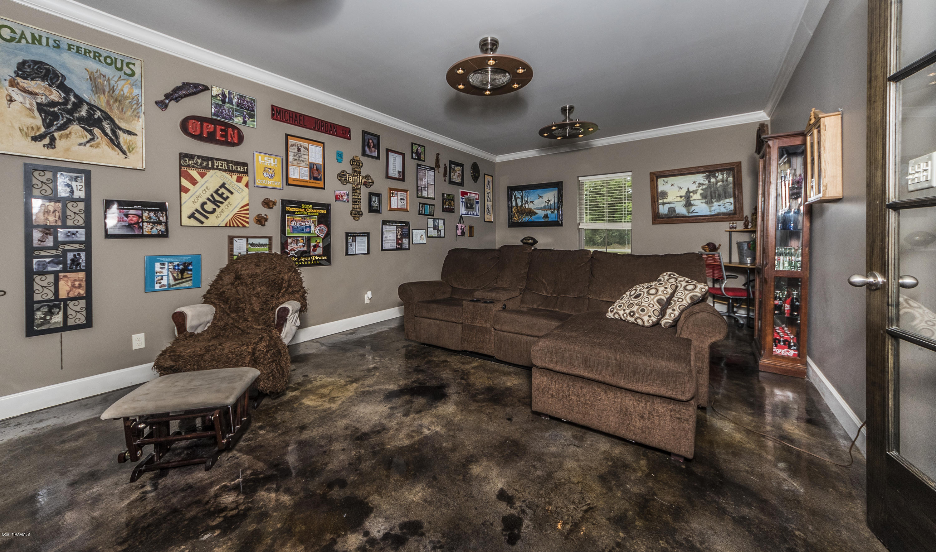 21726 Premier Road Kaplan, LA 70548 - Photo 24 of 39 Game Room 1