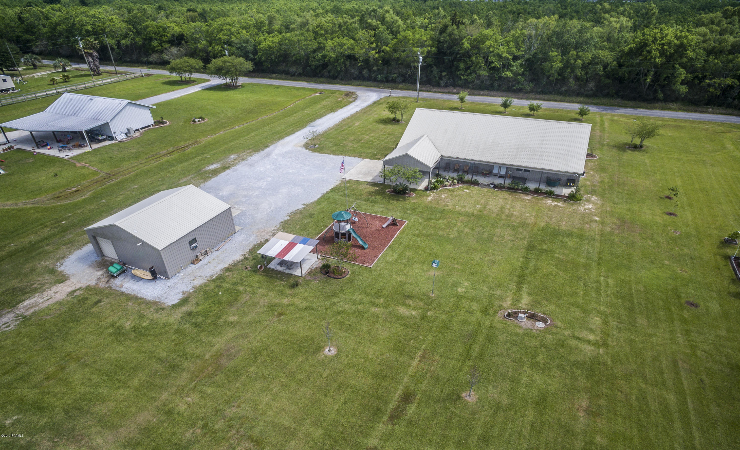 21726 Premier Road Kaplan, LA 70548 - Photo 27 of 39 Back 1