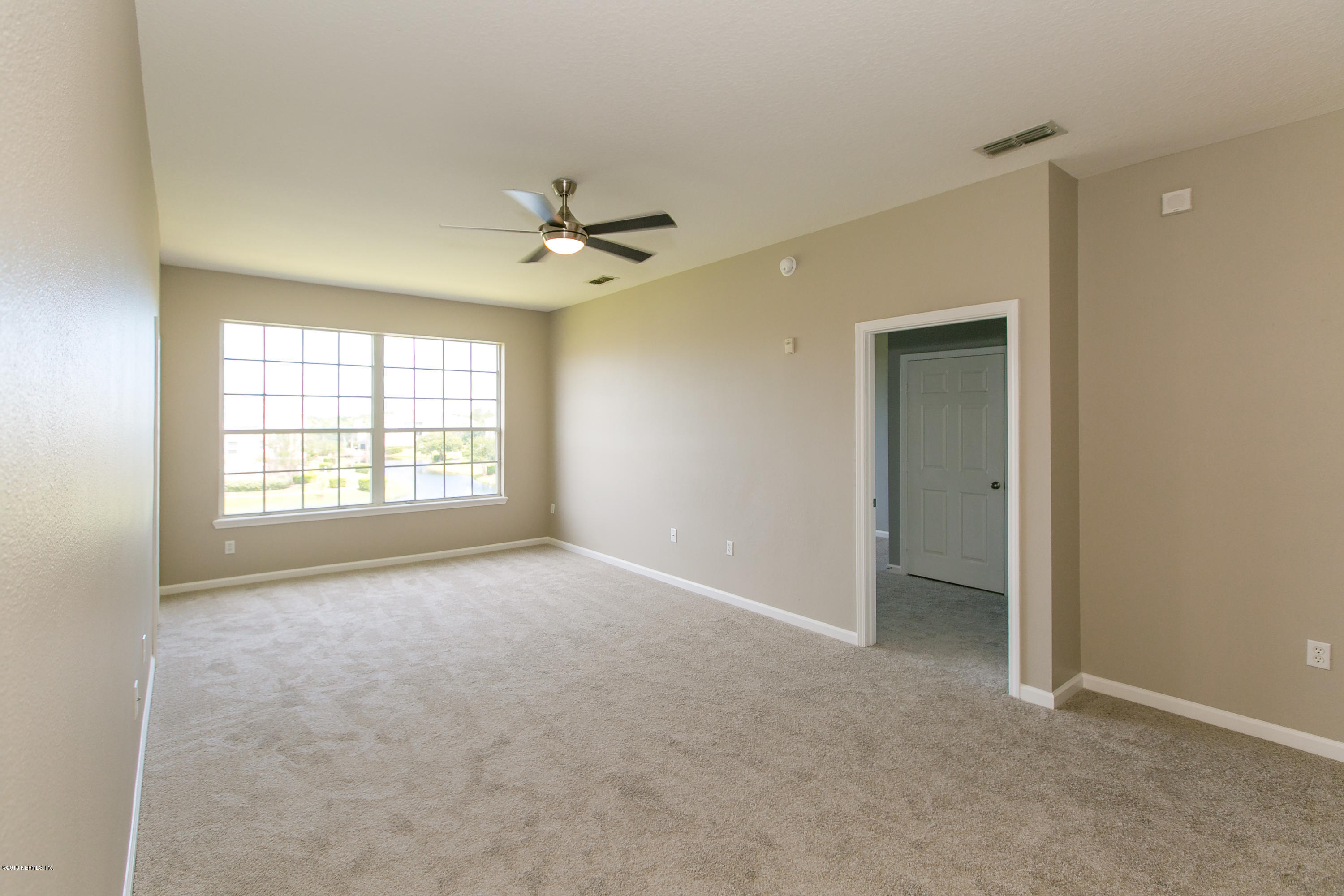 7990 Baymeadows Road, Unit 714 Jacksonville, FL 32256 - Photo 8 of 38 Family Room