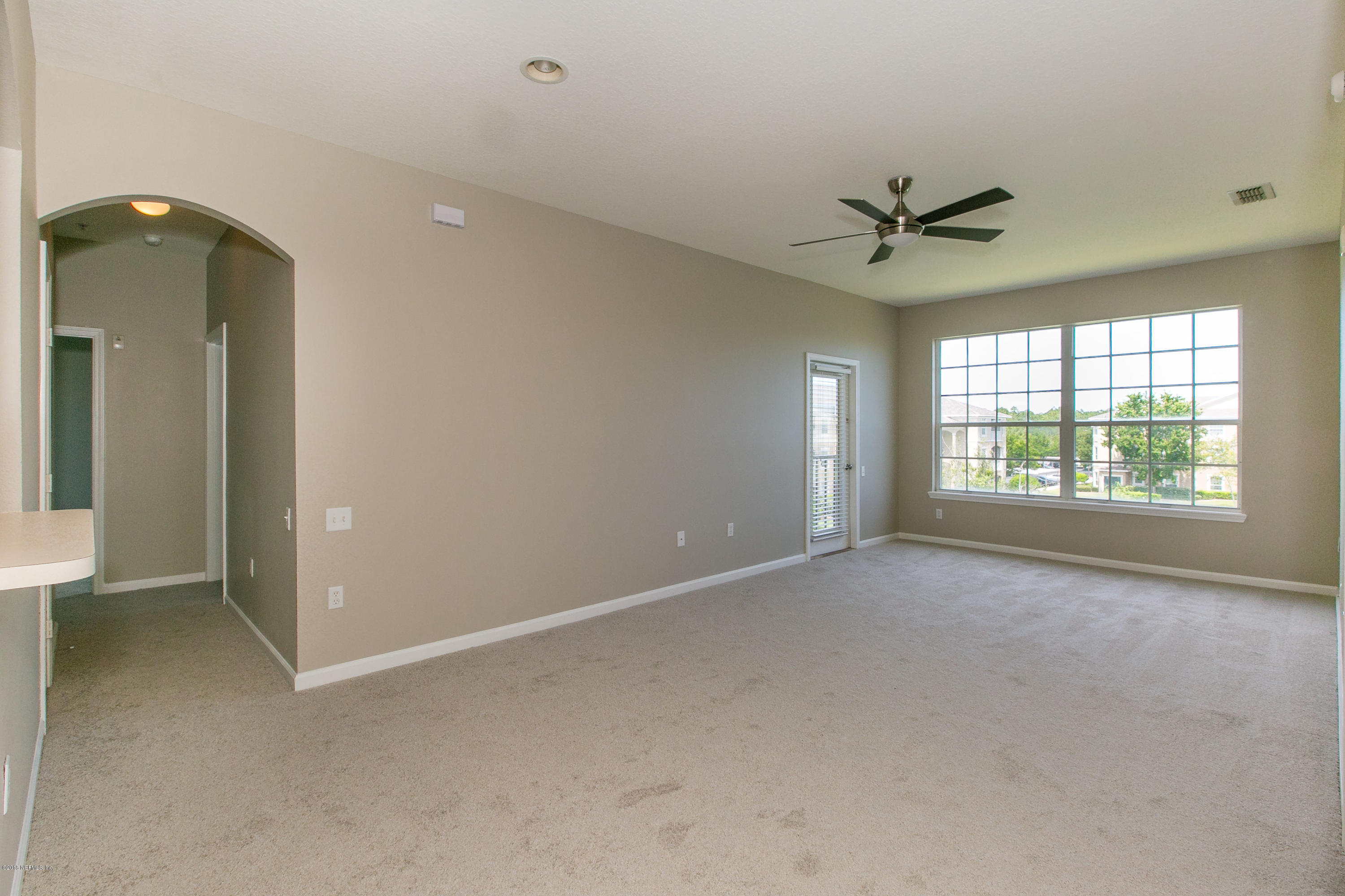 7990 Baymeadows Road, Unit 714 Jacksonville, FL 32256 - Photo 10 of 38 Family Room