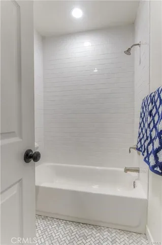 $1,250,000 | 1925 North Screenland Drive, Burbank, CA 91505