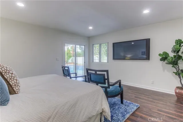 $1,250,000 | 1925 North Screenland Drive, Burbank, CA 91505