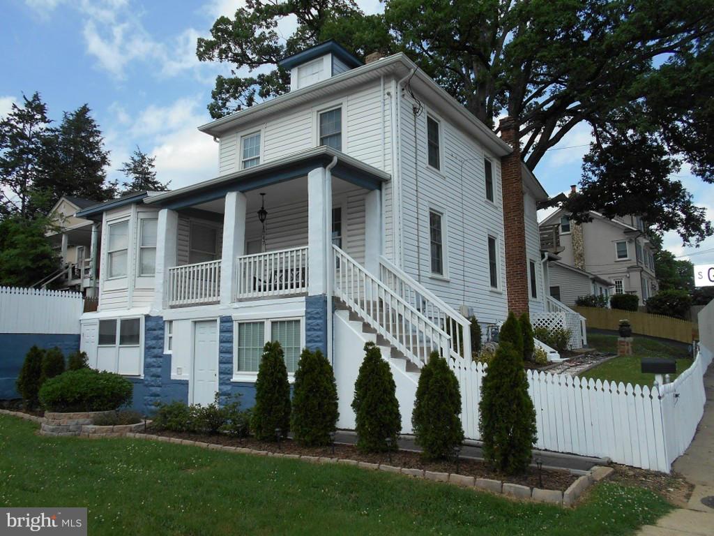 1747 South Glebe Road Arlington, VA 22204 - Photo 1 of 30 Exterior (Front)