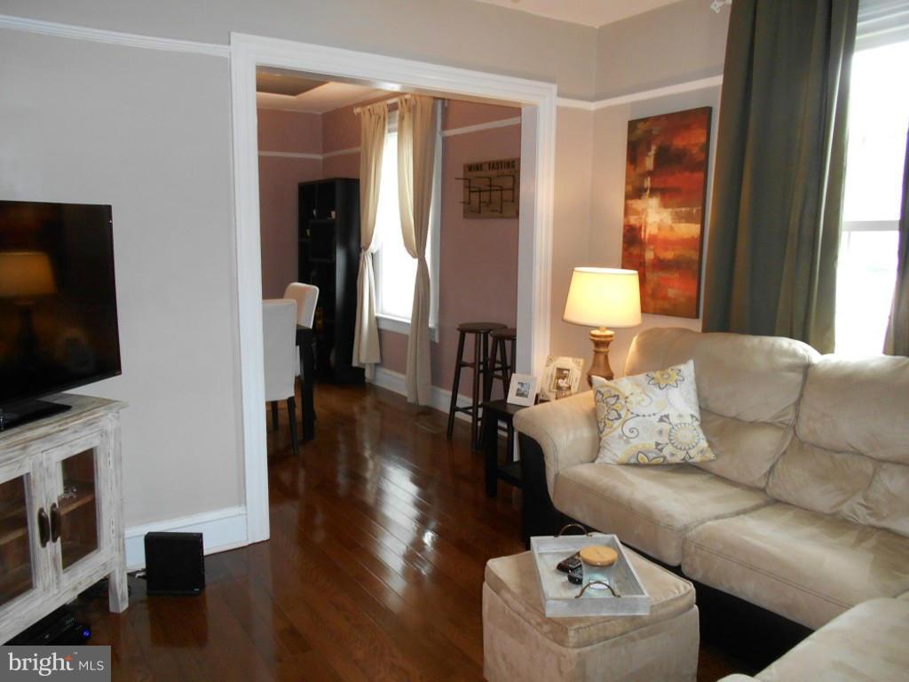1747 South Glebe Road Arlington, VA 22204 - Photo 3 of 30 Interior (General)